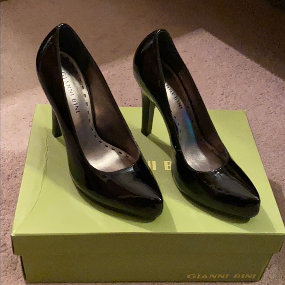 Gianni Bini patent heels